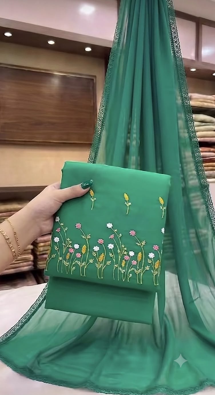 Embrodiered Lawn 3Pc